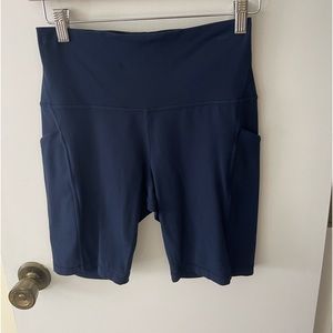 Lululemon Align High Rise 8” Women’s Short in Navy with Pockets